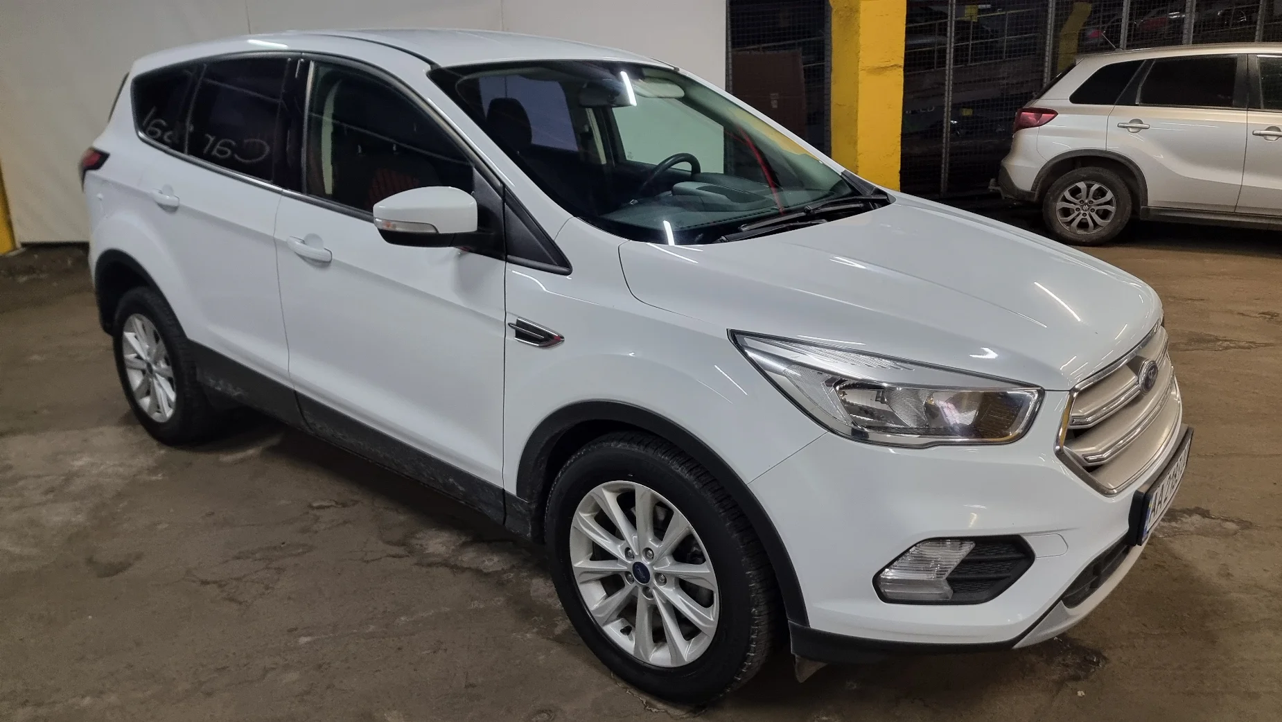Ford Kuga photo